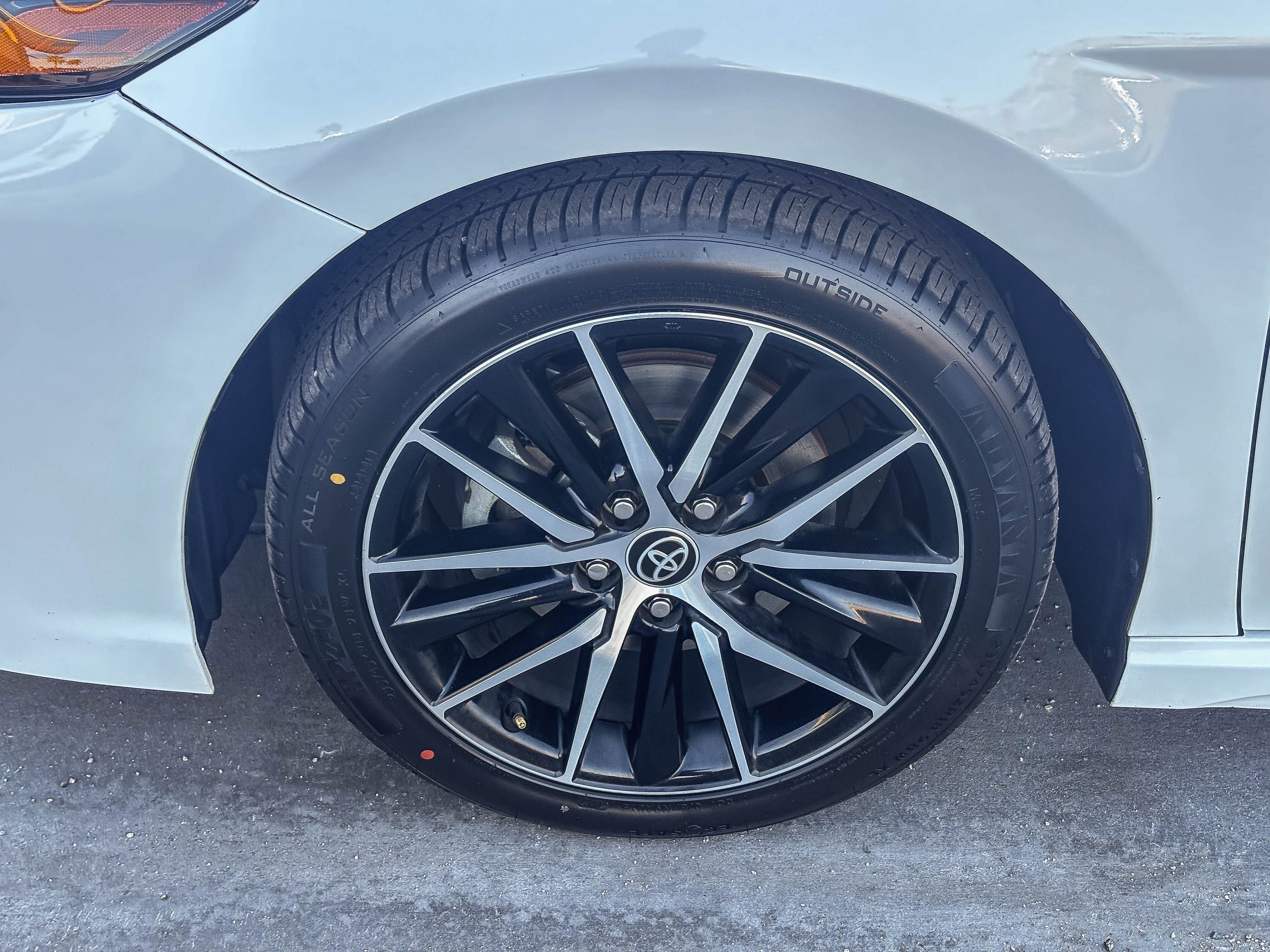 Used 2023 Toyota Camry SE image 11