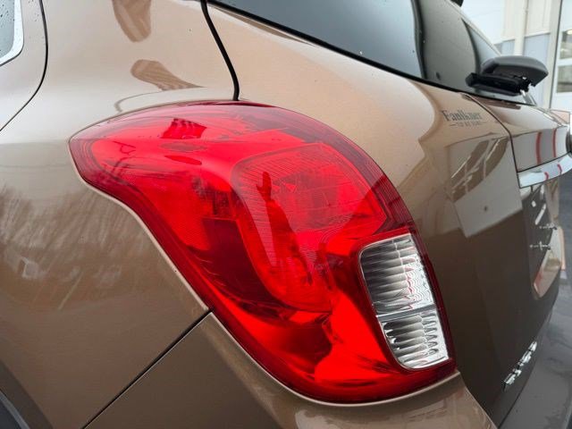 Used 2016 Buick Encore FWD image 4