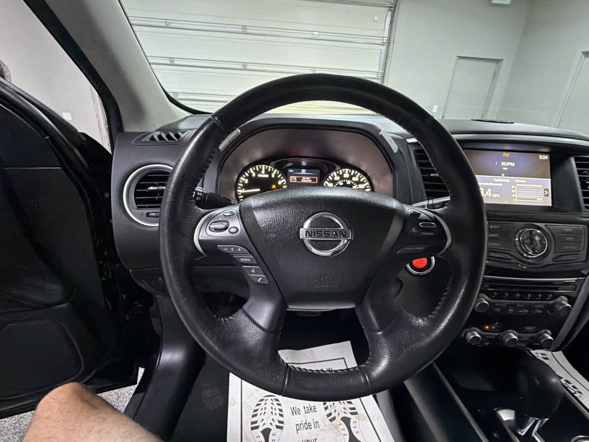 Used 2019 Nissan Pathfinder SV w/ Rock Creek Edition FWD image 15