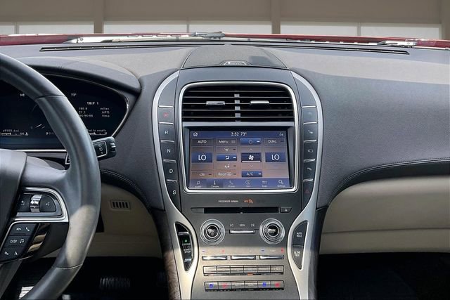 Used 2020 Lincoln Nautilus Reserve w/ Equipment Group 201A AWD/4WD image 6