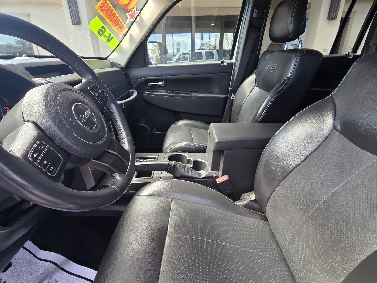Used 2012 Jeep Liberty Sport AWD/4WD image 12