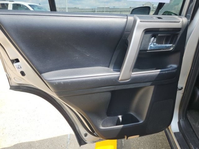 Used 2016 Toyota 4Runner SR5 Premium RWD image 20