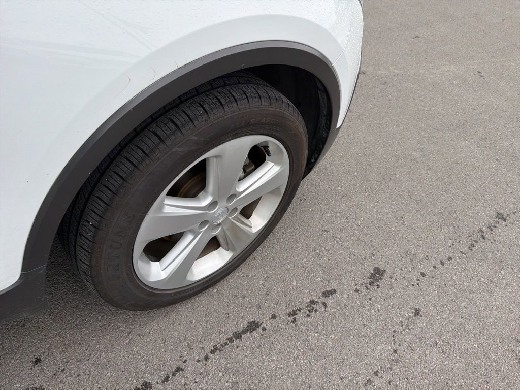 Used 2016 Buick Encore Premium image 23