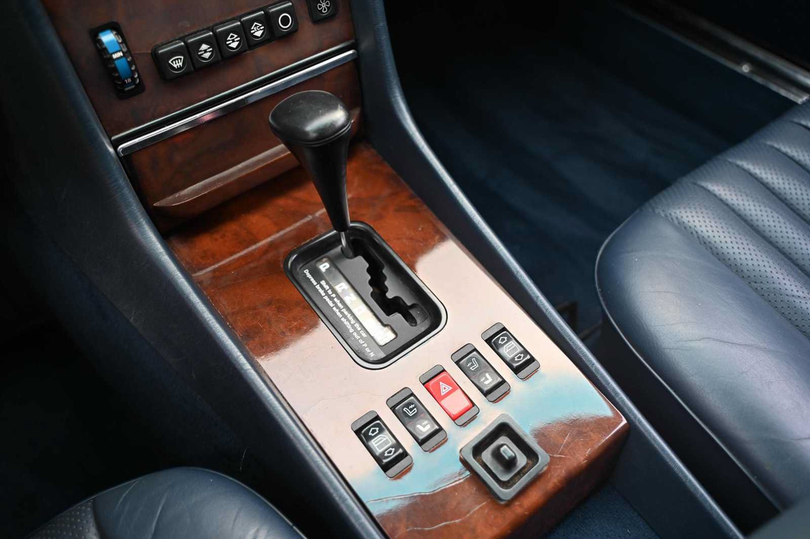 Used 1989 Mercedes-Benz 560 SL image 23
