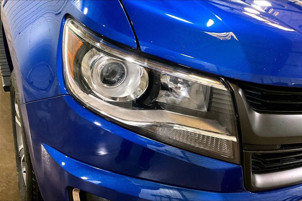 Used 2019 Chevrolet Colorado Z71 AWD/4WD image 4
