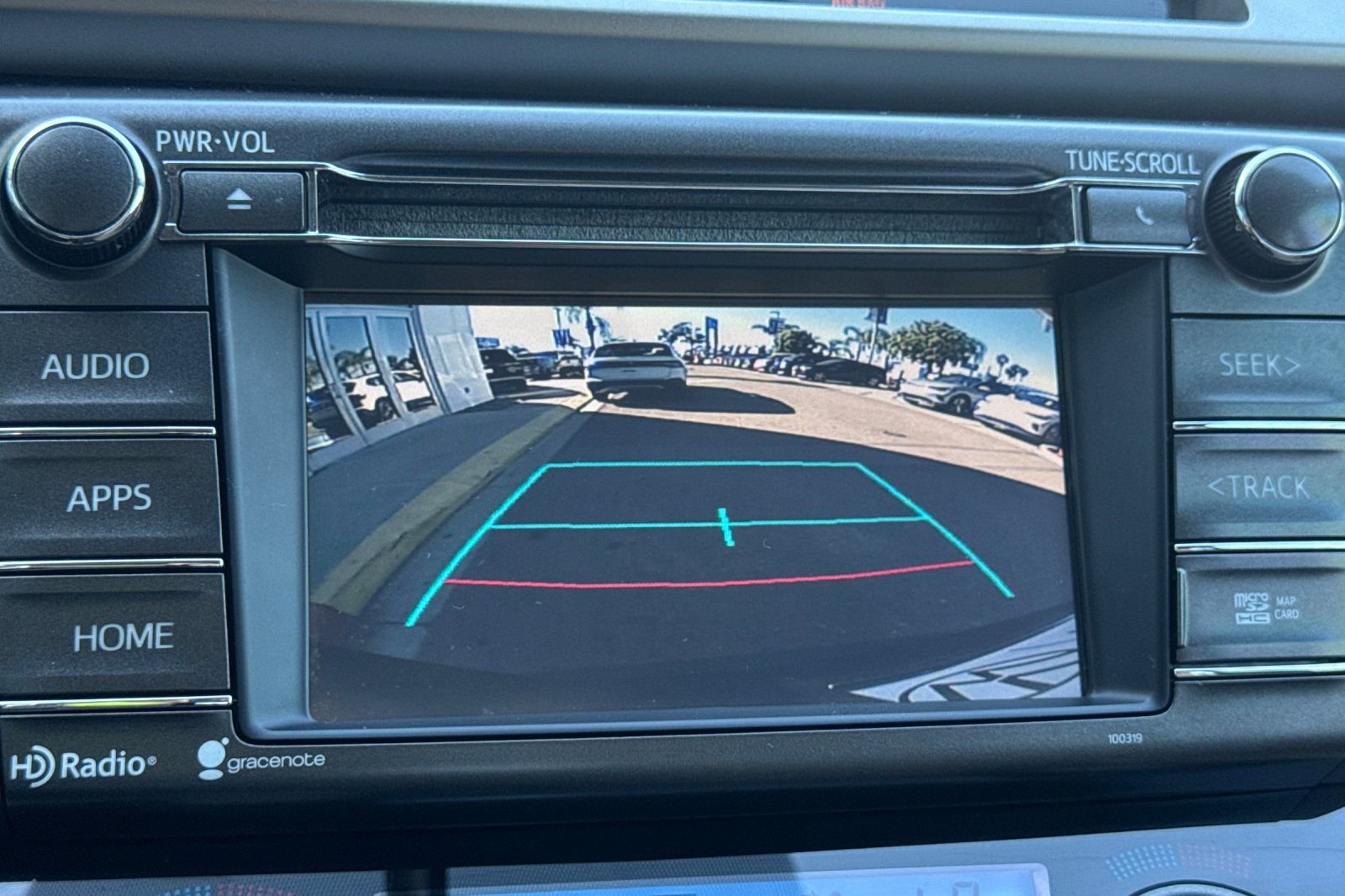 Used 2015 Toyota RAV4 XLE image 19