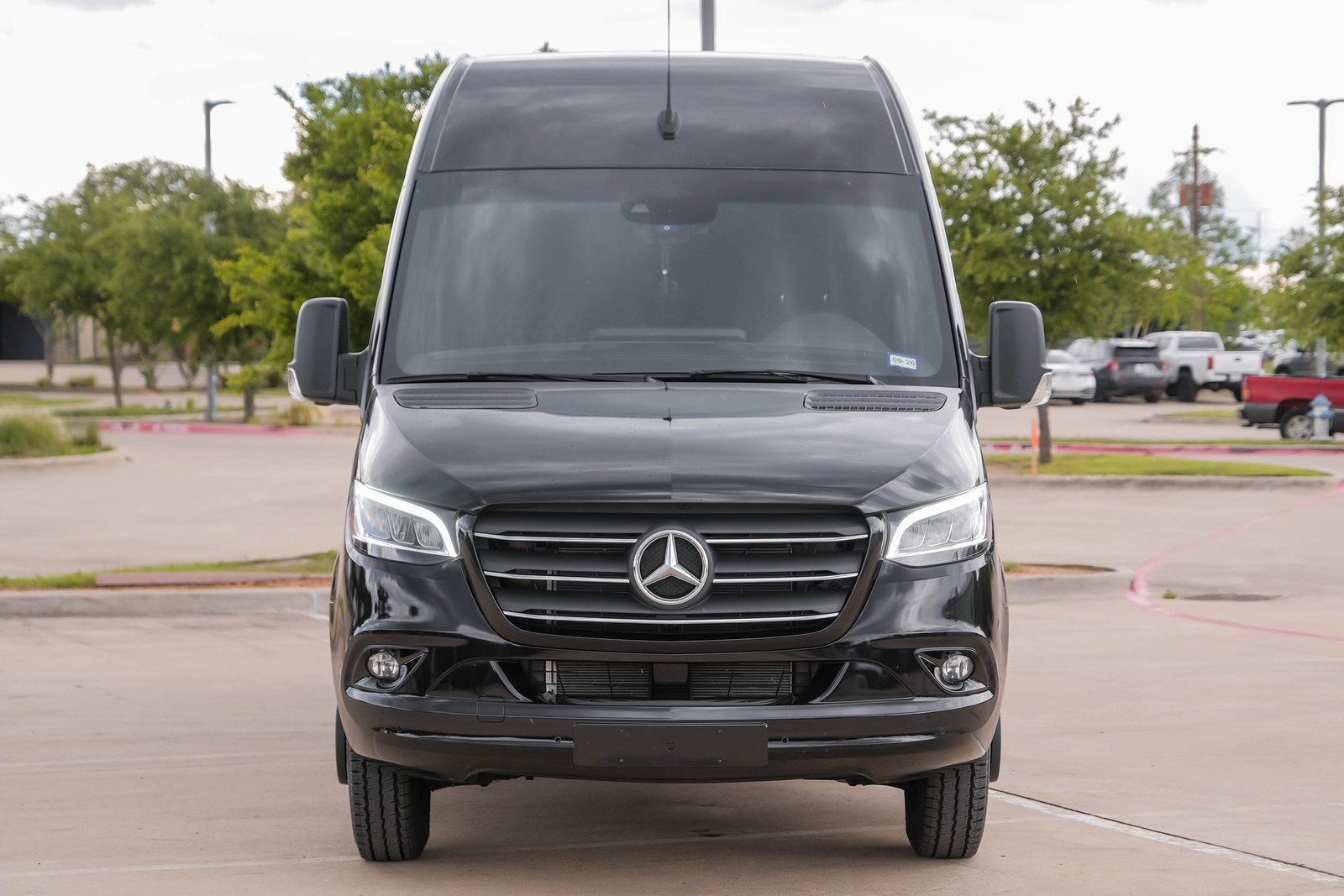 Used 2024 Mercedes-Benz Sprinter 3500 image 5