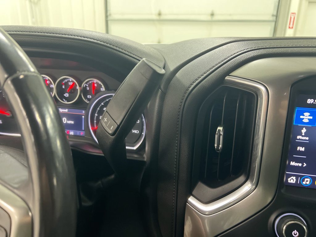 Used 2019 Chevrolet Silverado 1500 LTZ AWD/4WD image 17