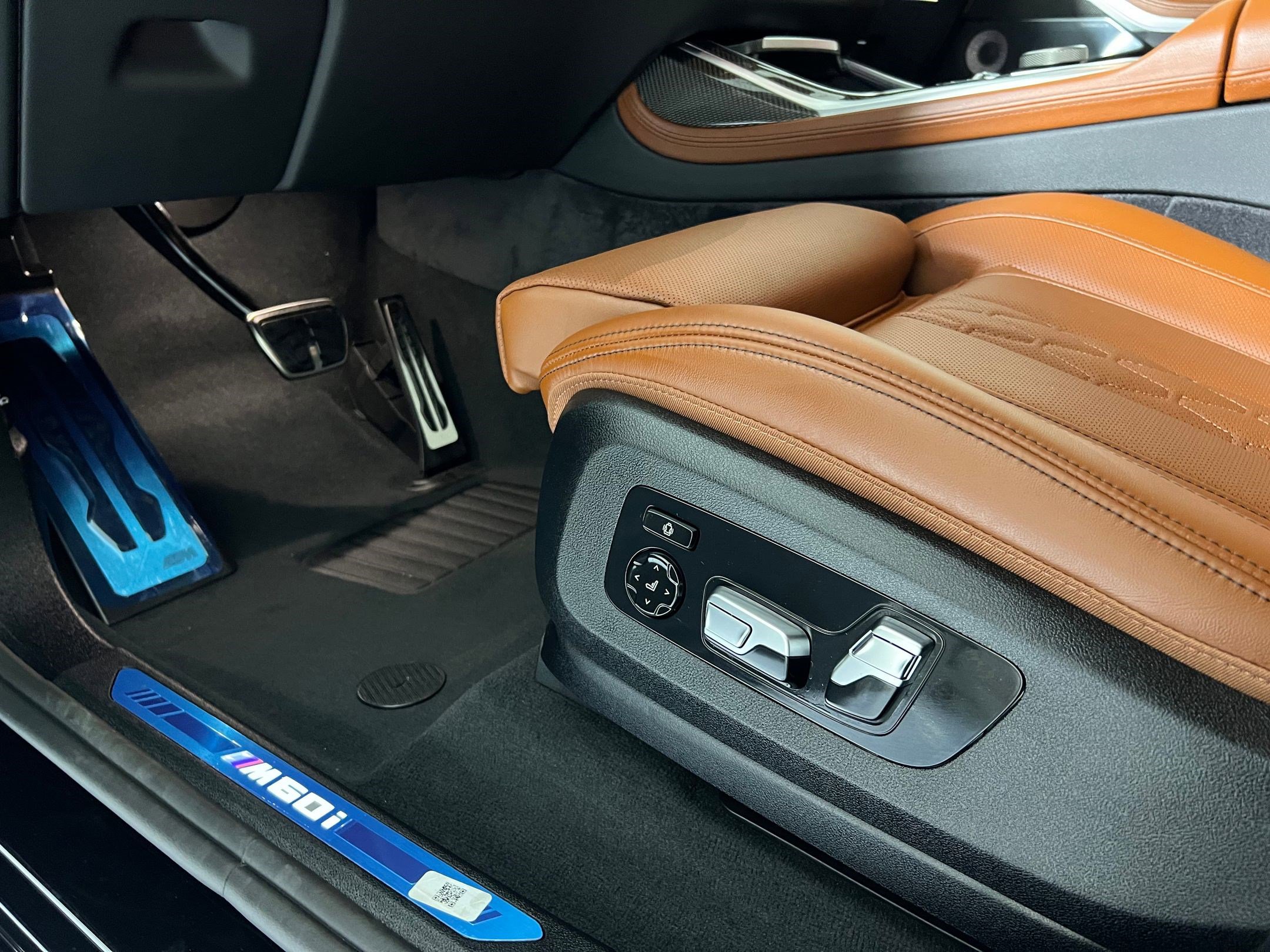 New 2026 BMW X7 M60i image 13