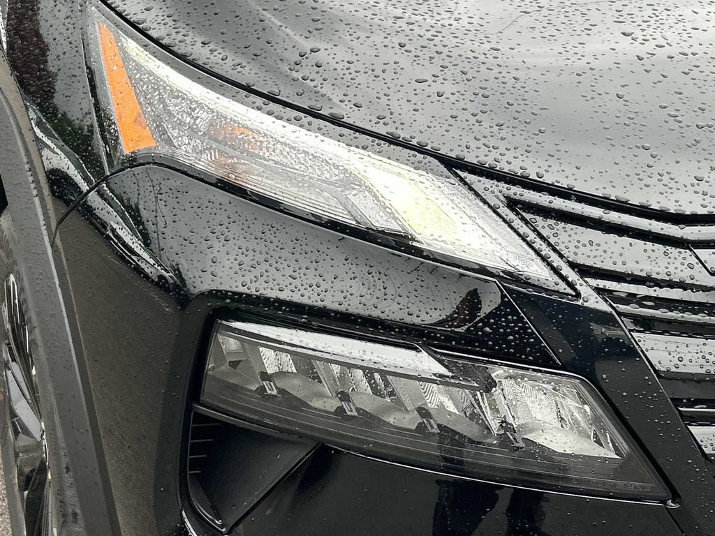 New 2026 Nissan Rogue Dark Armor AWD/4WD image 10
