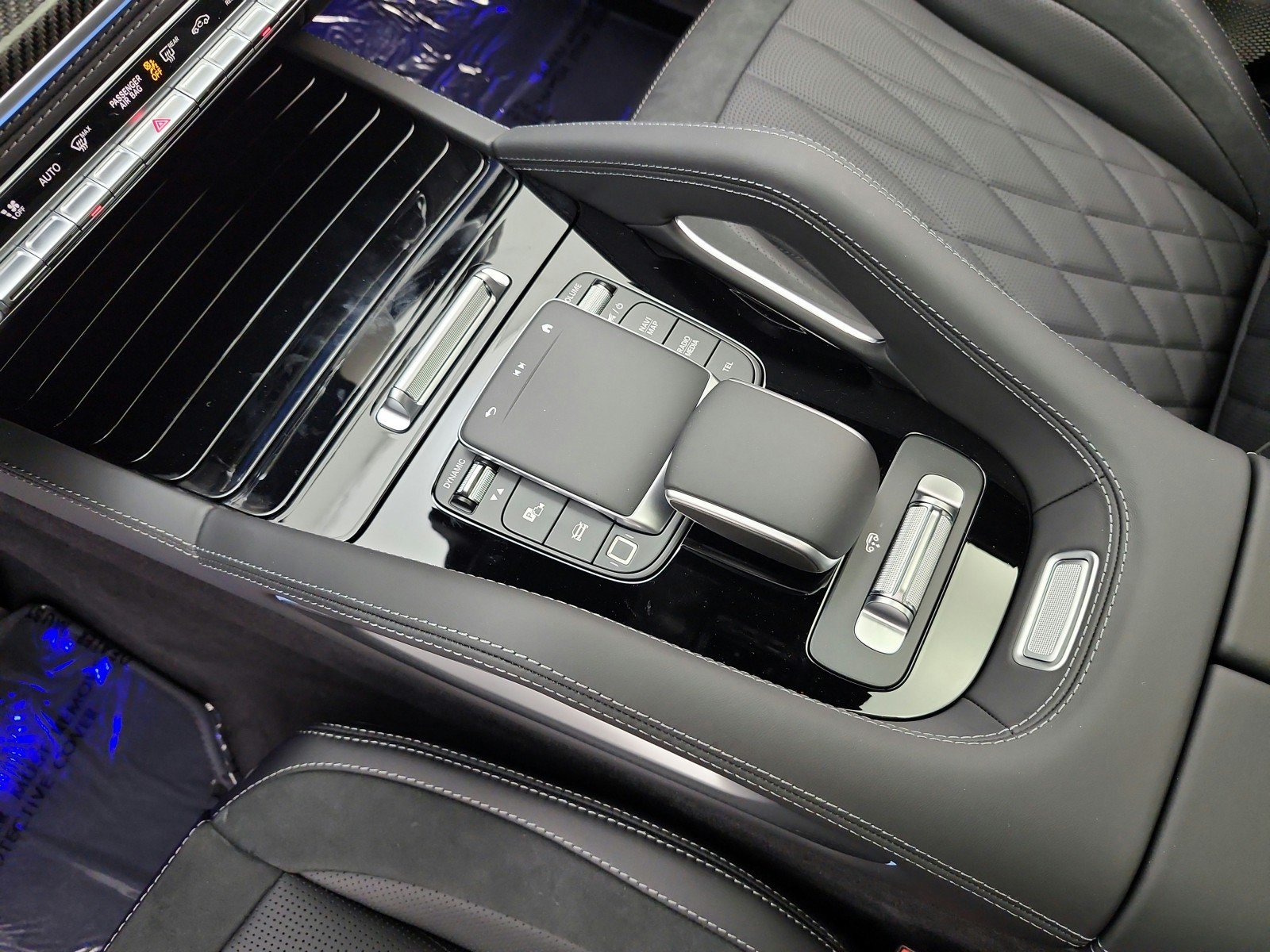 New 2026 Mercedes-Benz GLS 63 AMG 4MATIC image 9