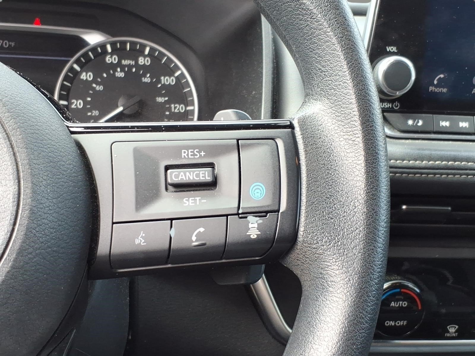 Used 2023 Nissan Rogue SV AWD/4WD image 11
