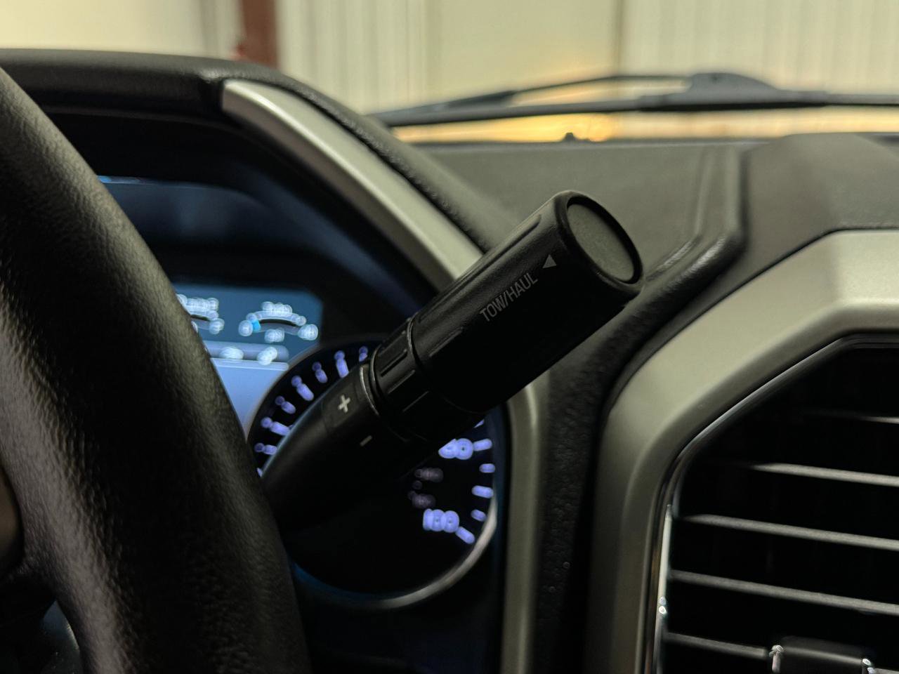 Used 2018 Ford F250 Lariat w/ FX4 Off-Road Package AWD/4WD image 21