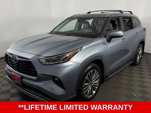 Used 2021 Toyota Highlander Platinum image 3