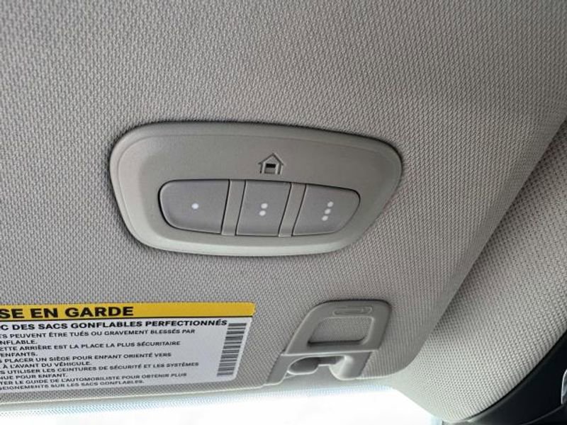 Used 2022 Jeep Grand Cherokee L Limited image 22