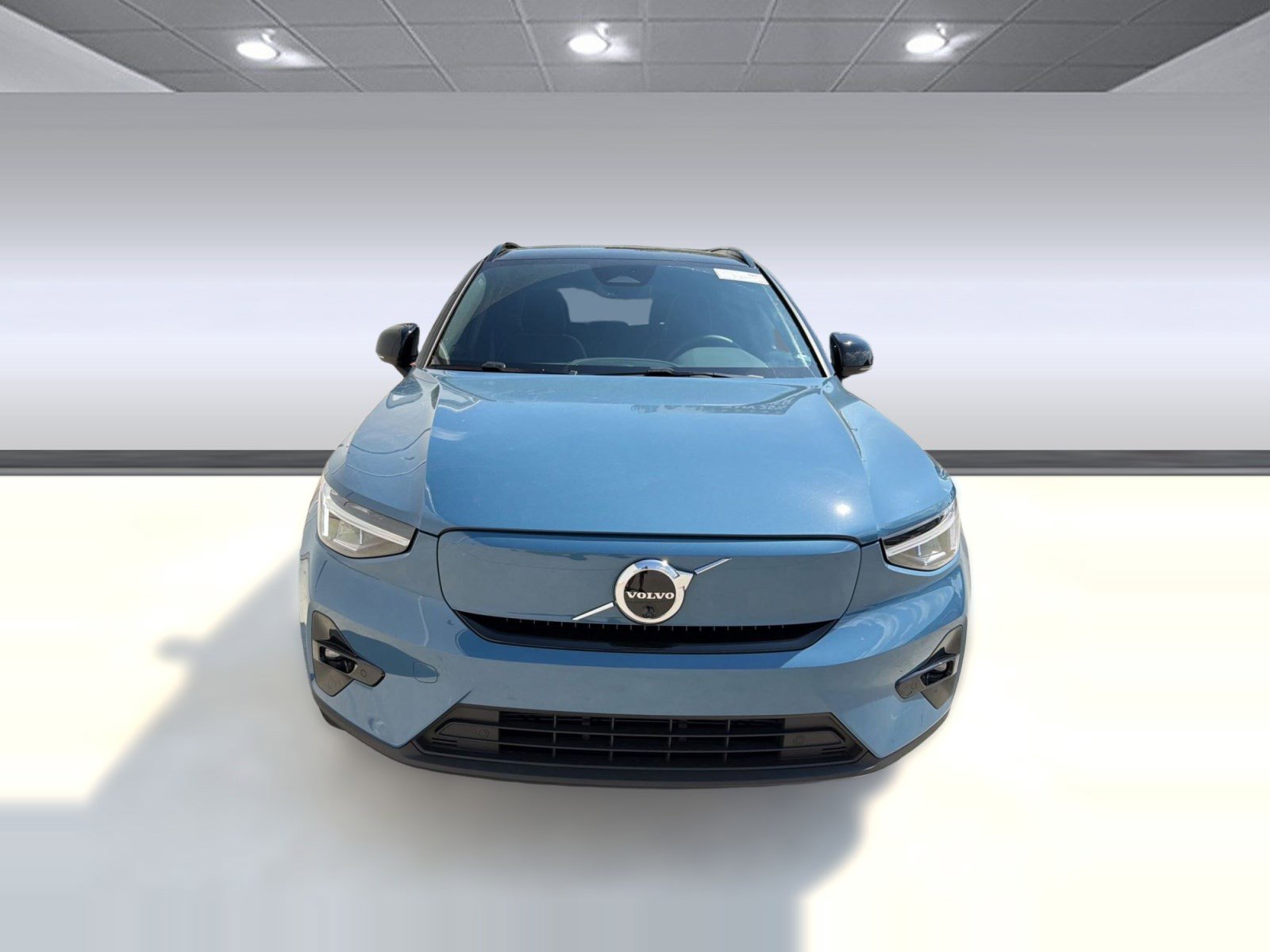 Certified 2023 Volvo XC40 Recharge Plus image 6