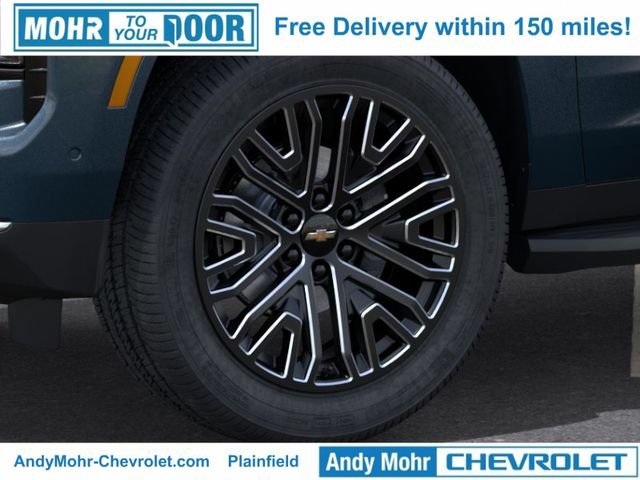 New 2026 Chevrolet Suburban Premier w/ Sun And Tow Package AWD/4WD image 11