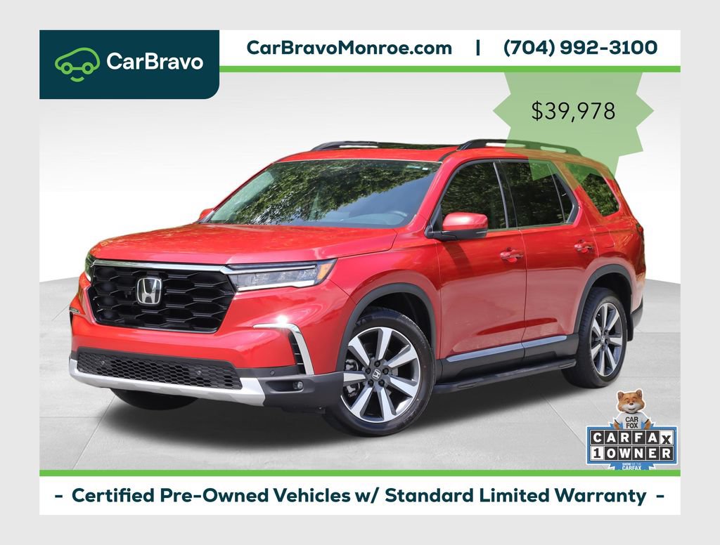 Used 2024 Honda Pilot Touring image 1