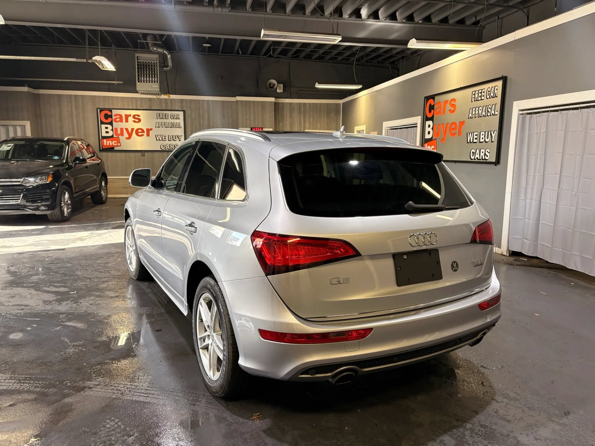 Used 2016 Audi Q5 3.0T Premium Plus w/ Technology Package AWD/4WD image 4