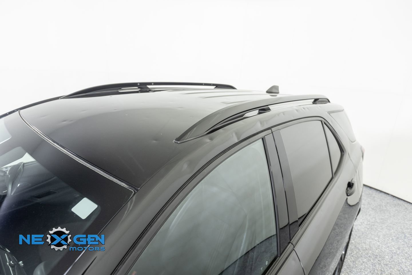 Used 2023 Chevrolet Equinox RS image 53