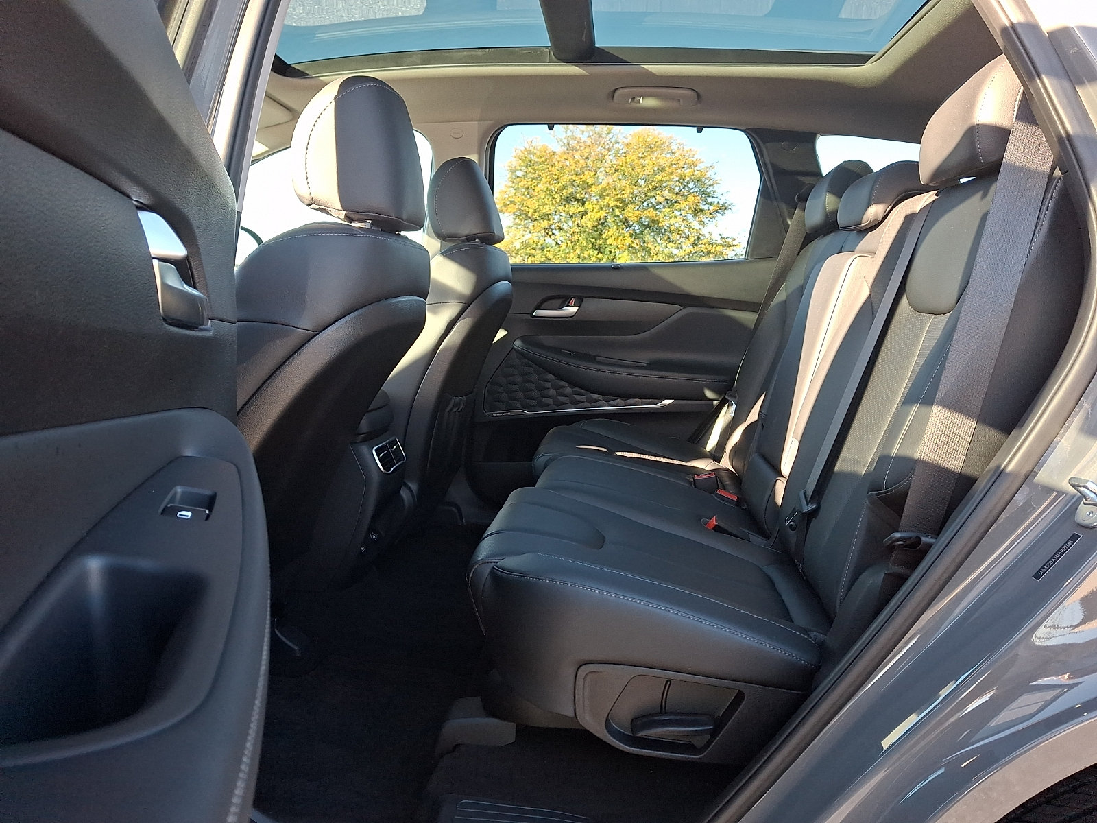 Certified 2023 Hyundai Santa Fe SEL w/ Premium Package AWD/4WD image 11