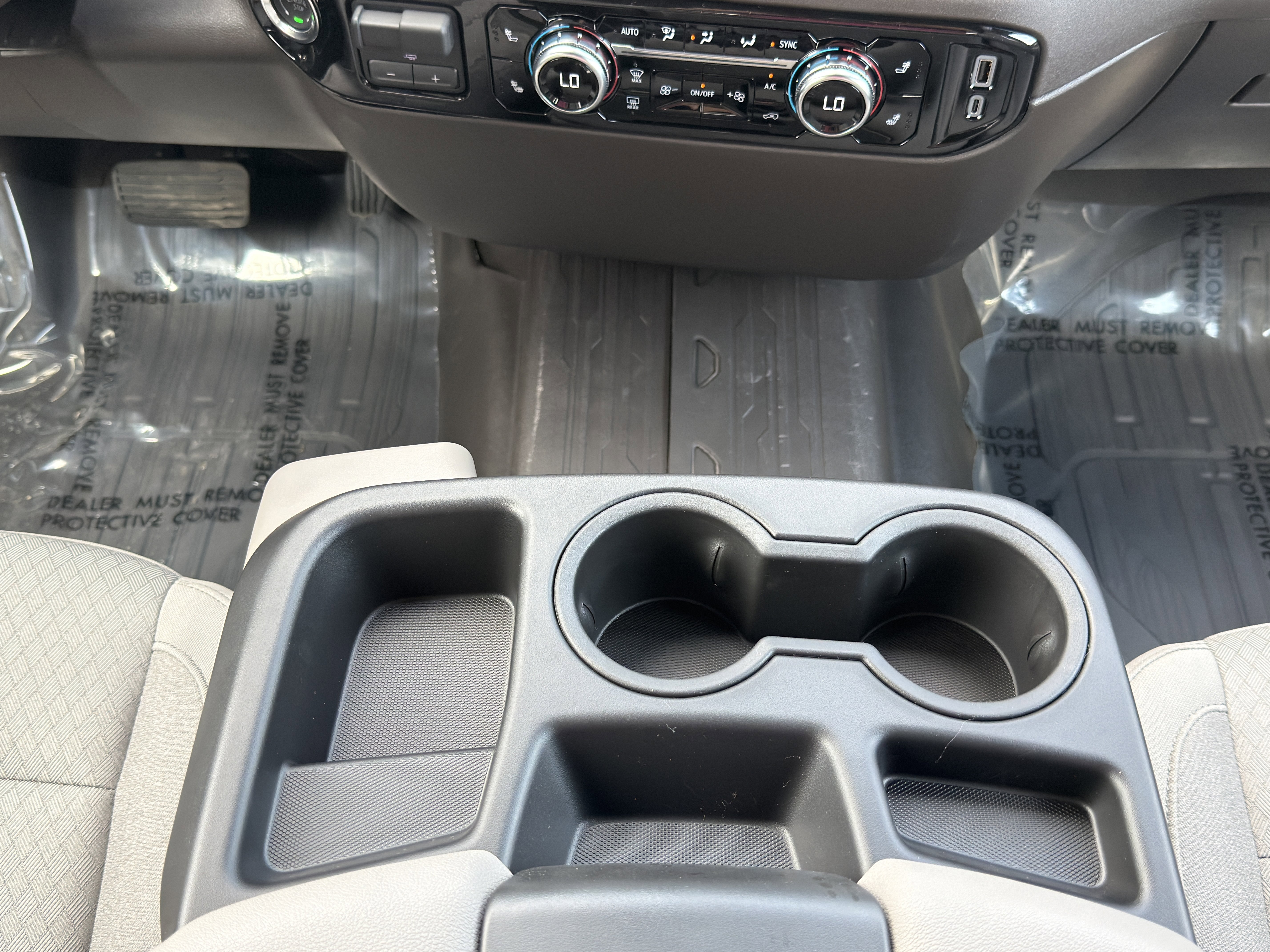 New 2026 GMC Sierra 1500 SLE image 32