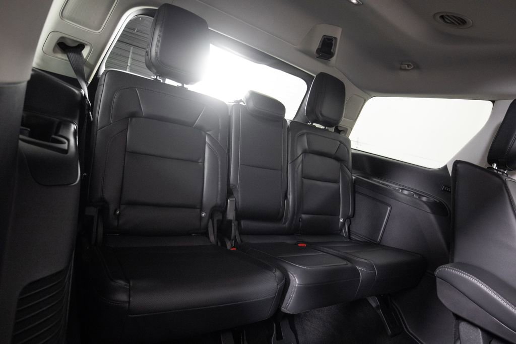 Used 2025 Lincoln Navigator Reserve AWD/4WD image 14