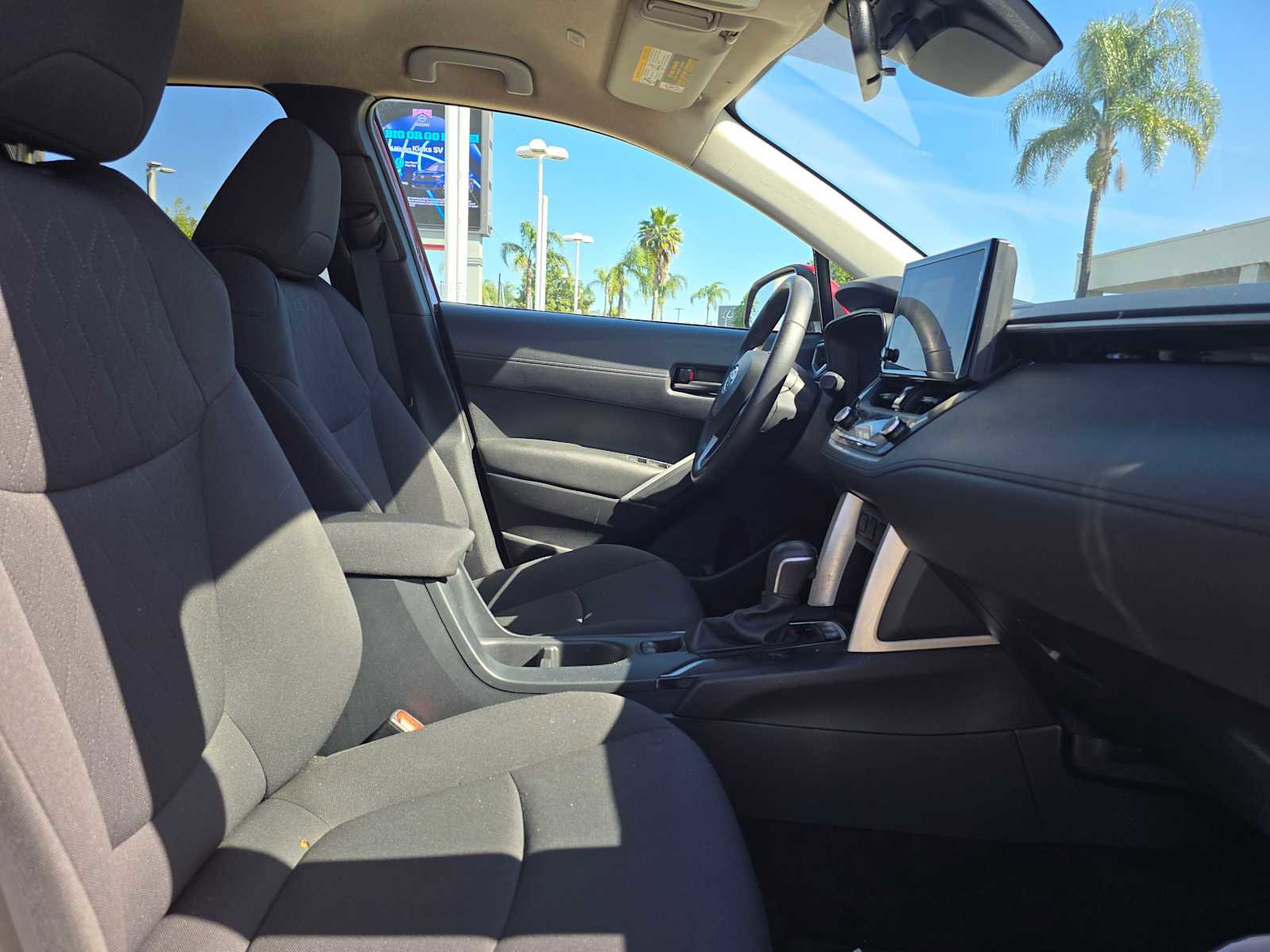 Used 2023 Toyota Corolla Cross LE image 11