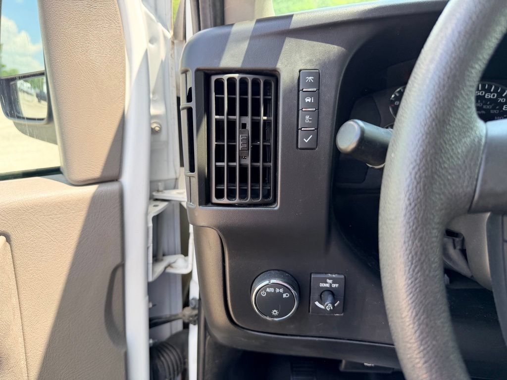 Used 2022 Chevrolet Express 3500 LS RWD image 18