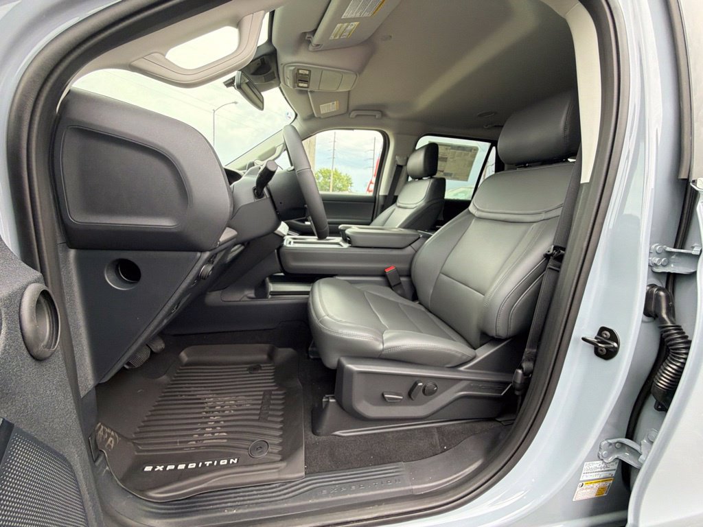 New 2027 Ford Expedition Active AWD/4WD image 21