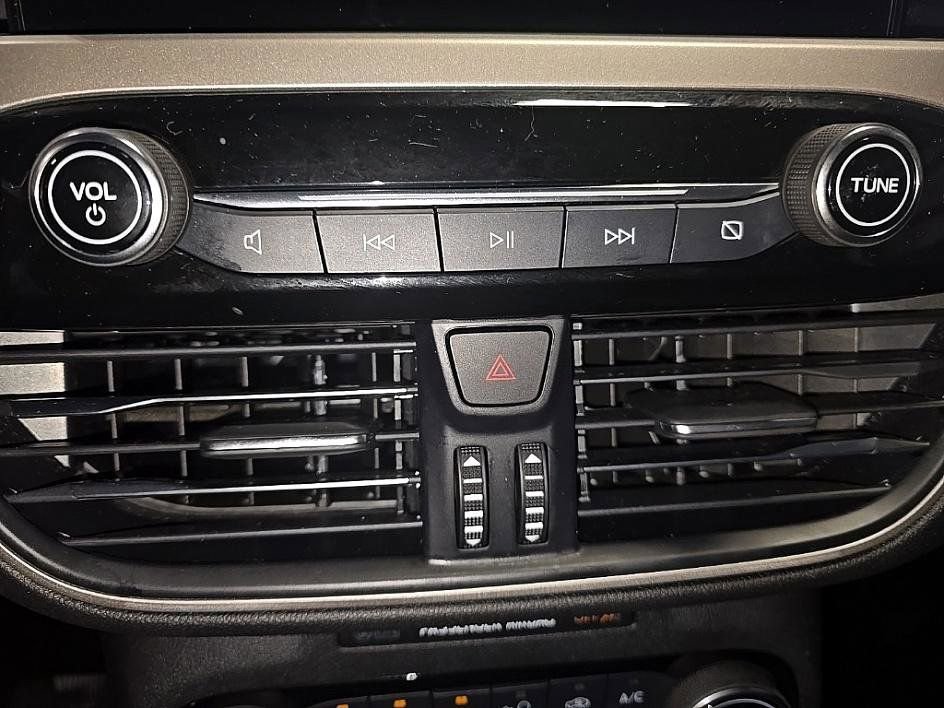 Used 2022 Ford Escape SE w/ Convenience Package image 21