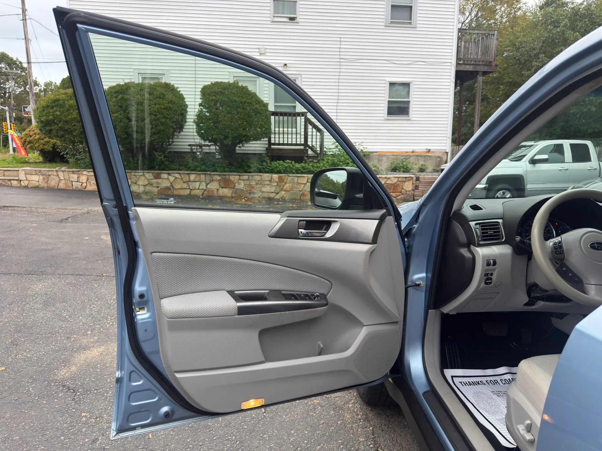 Used 2011 Subaru Forester 2.5X Premium w/ All-Weather Pkg AWD/4WD image 15