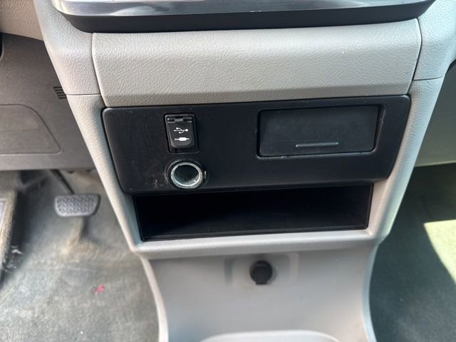 Used 2015 Toyota Sienna L image 22