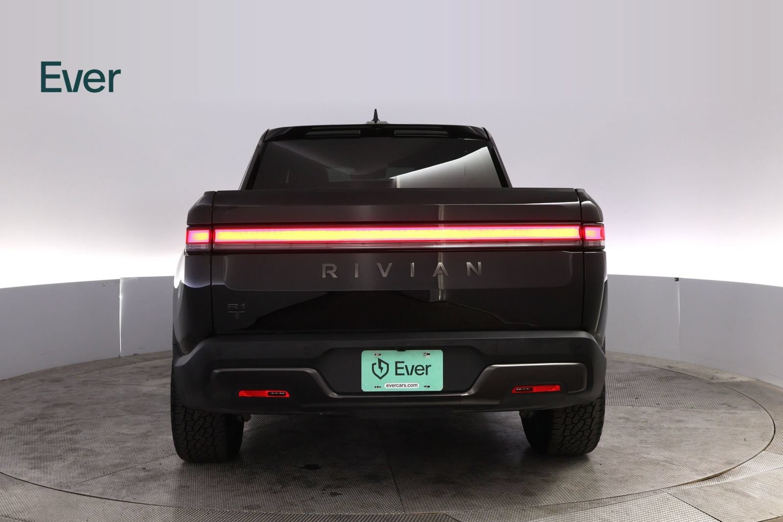 Used 2026 Rivian R1T Adventure AWD/4WD image 15