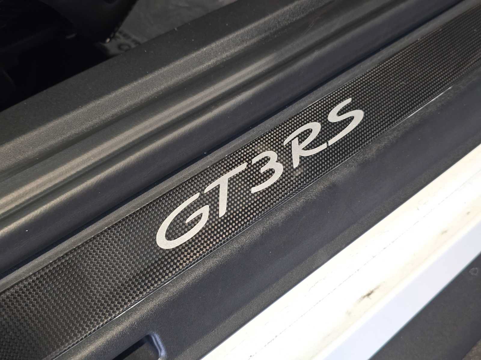 Used 2016 Porsche 911 GT3 RS RWD image 13