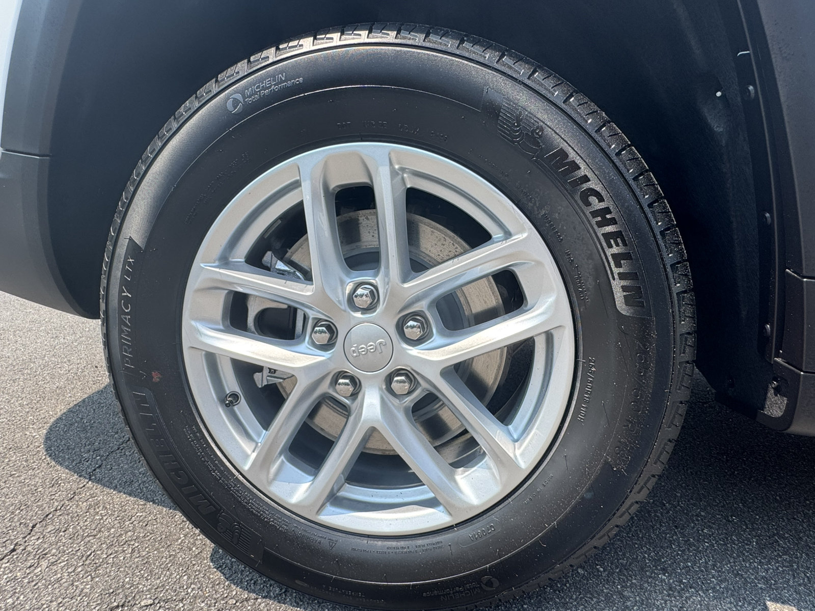 New 2026 Jeep Grand Cherokee L Laredo RWD image 20