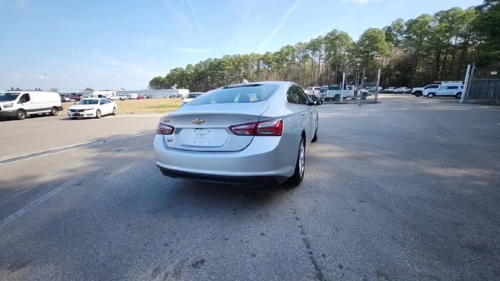 Certified 2021 Chevrolet Malibu LT image 4