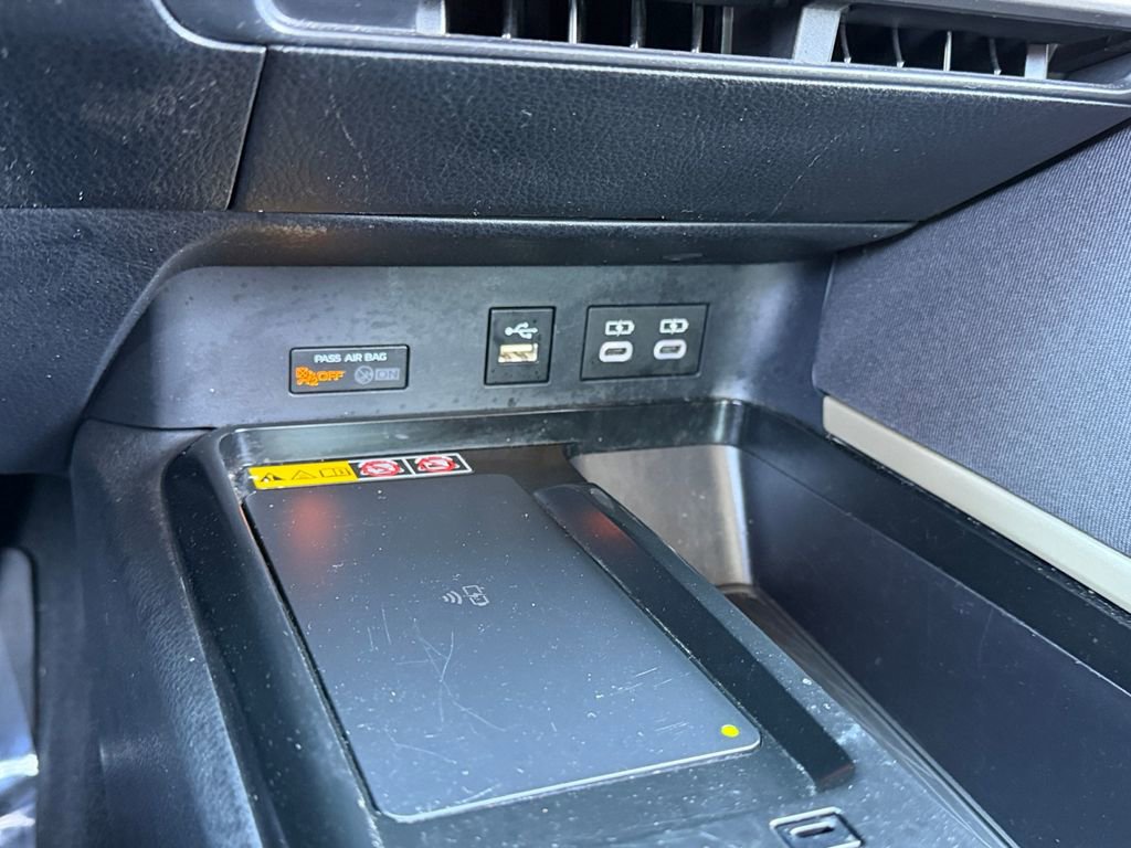 Used 2025 Toyota Camry LE FWD image 23