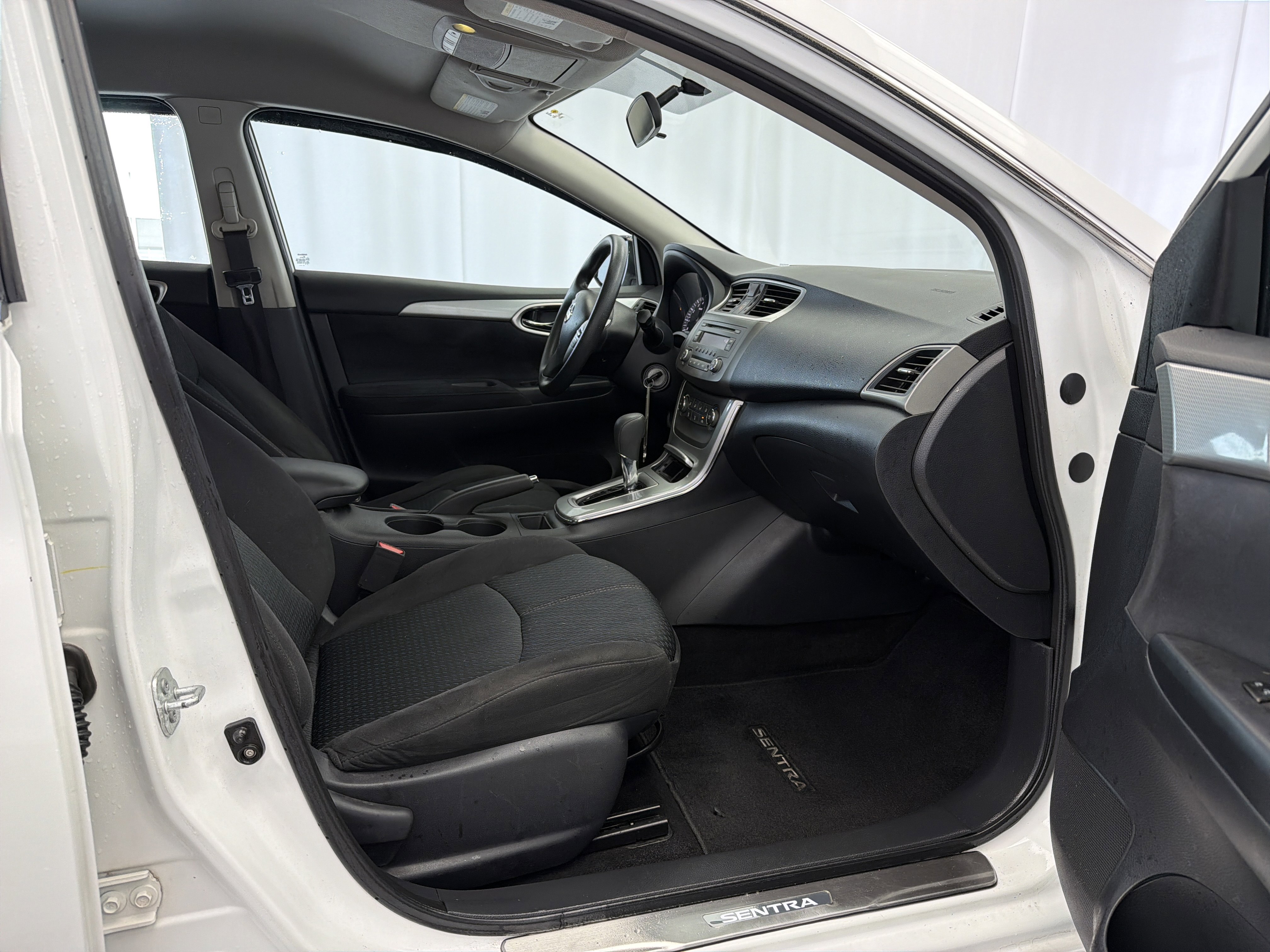 Used 2014 Nissan Sentra SR FWD image 9