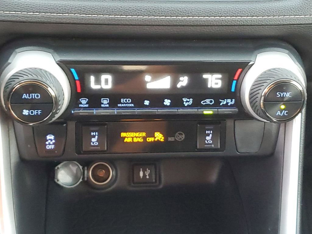 Used 2019 Toyota RAV4 XLE image 33