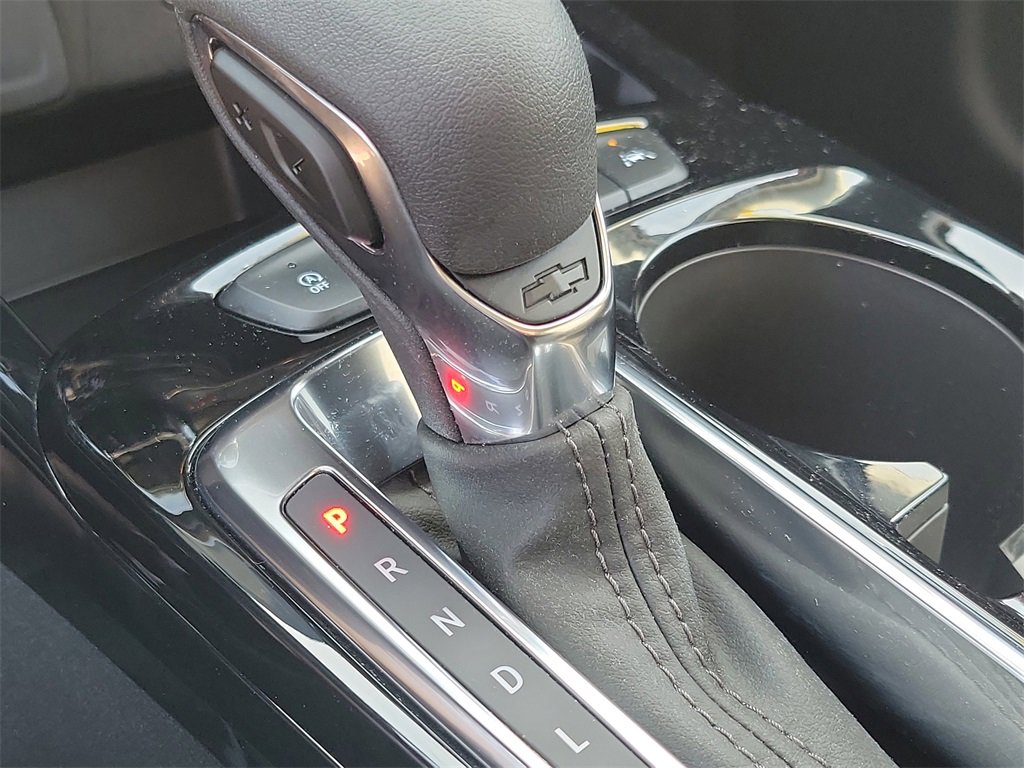 Used 2024 Chevrolet Trax LT w/ Driver Confidence Package image 28