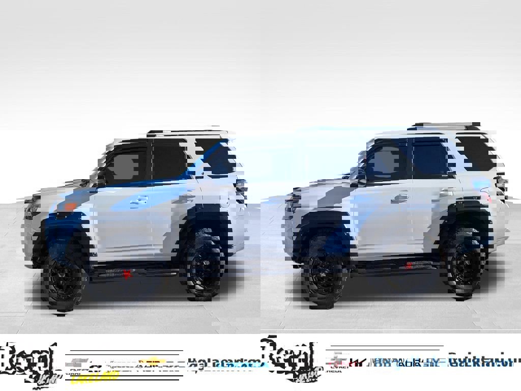 Used 2019 Toyota 4Runner SR5 image 5