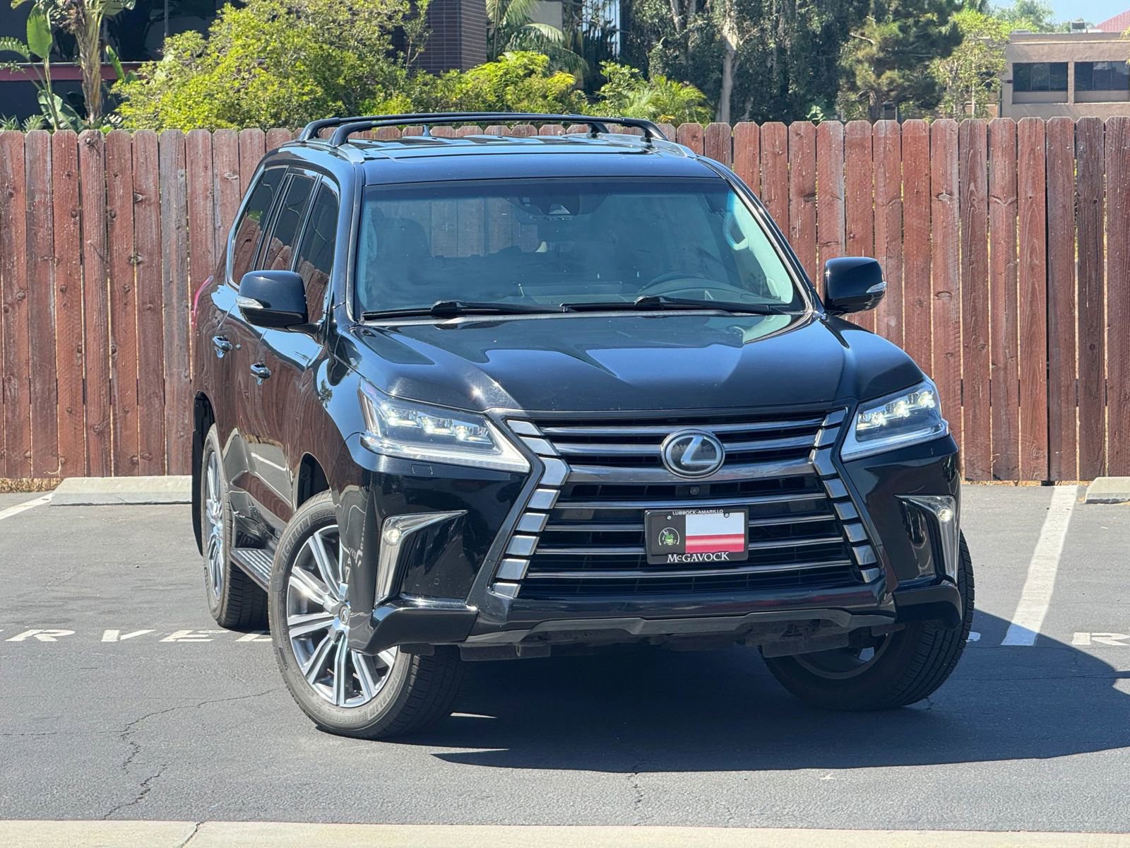 Used 2016 Lexus LX 570 4WD w/ Luxury Package