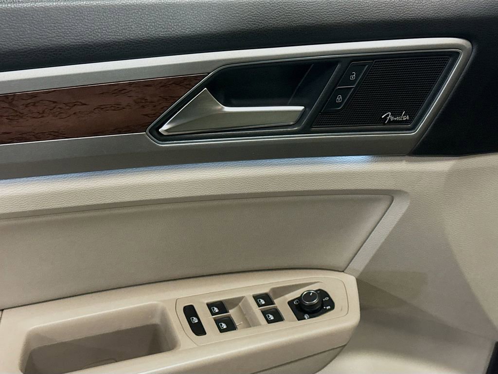 Used 2018 Volkswagen Atlas SEL Premium image 22