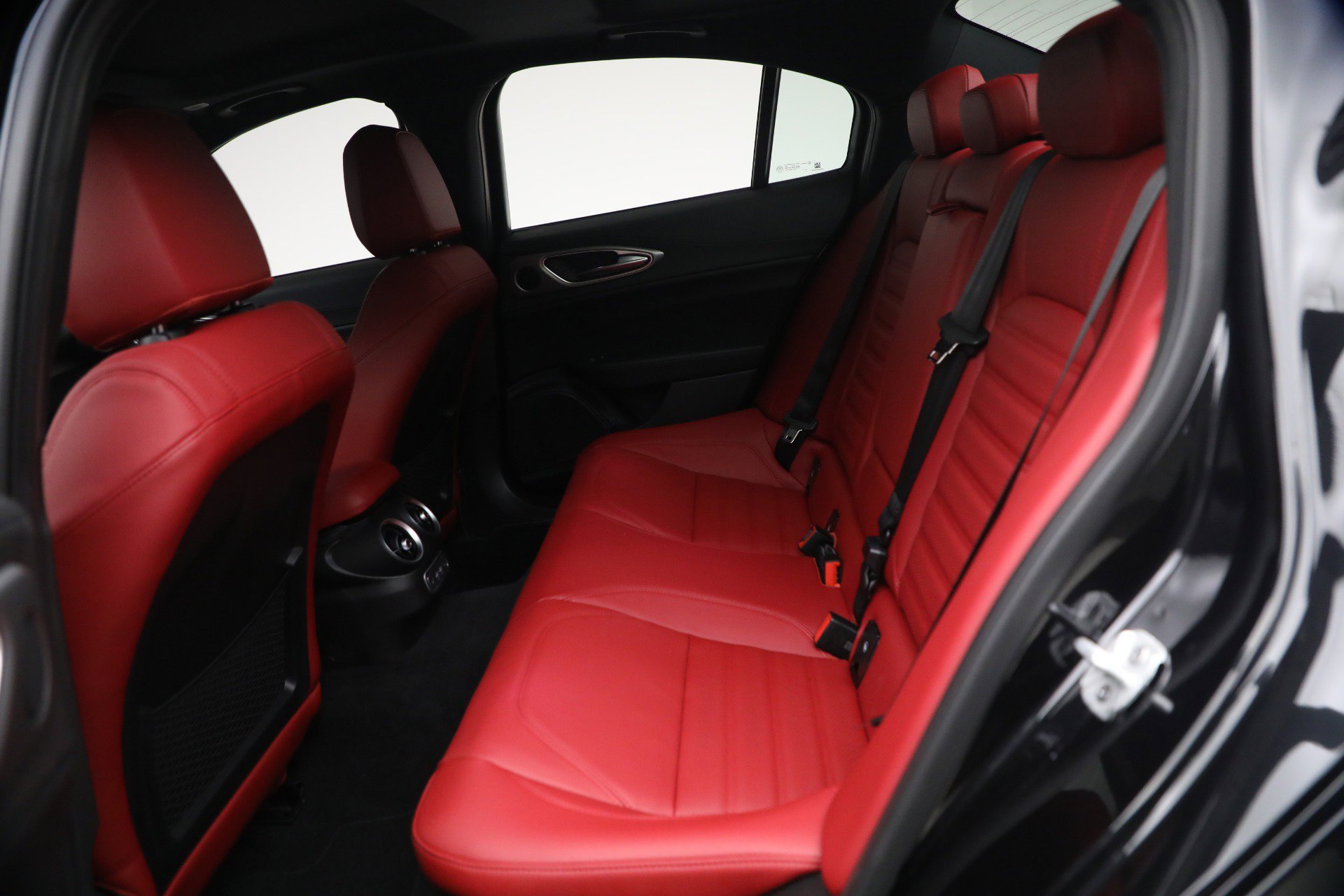 New 2026 Alfa Romeo Giulia AWD image 16