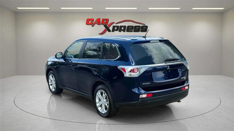 Used 2014 Mitsubishi Outlander GT image 10