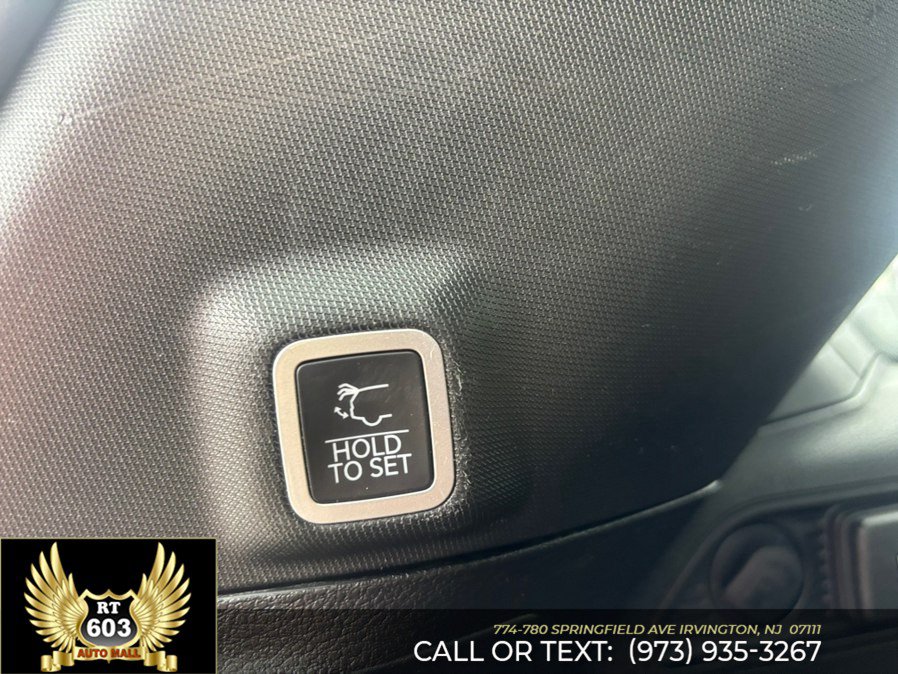 Used 2024 Jeep Grand Cherokee Limited 4xe AWD/4WD image 8