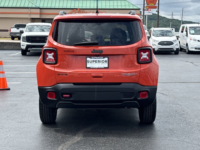 Used 2020 Jeep Renegade Trailhawk AWD/4WD image 4