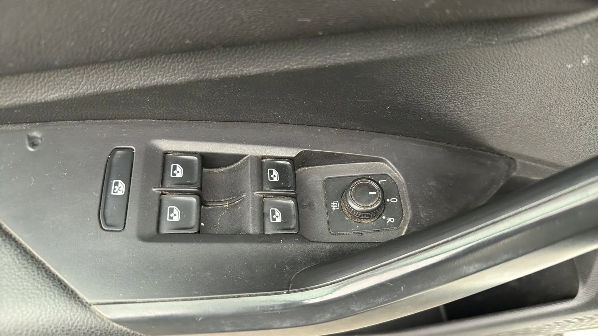 Used 2019 Volkswagen Jetta S image 18