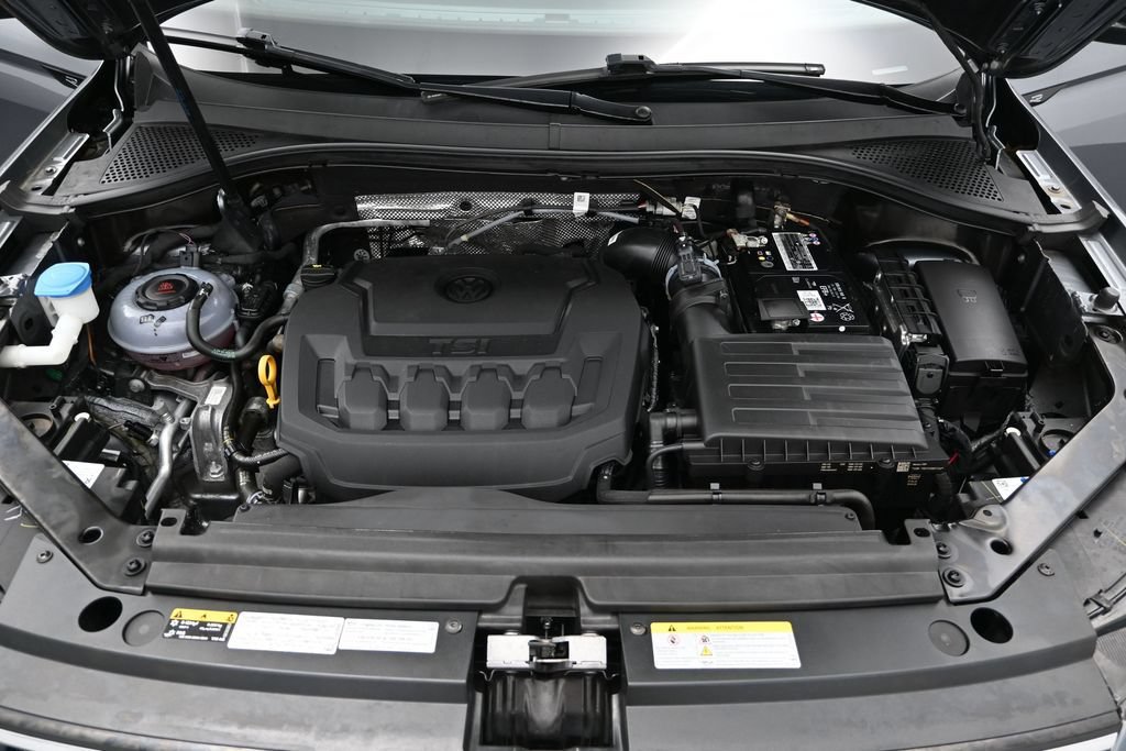 Used 2022 Volkswagen Tiguan SE R-Line AWD/4WD image 11